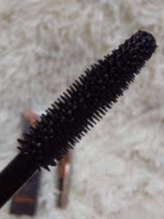 Bob dense volume mascara – bold lashes - Image 2